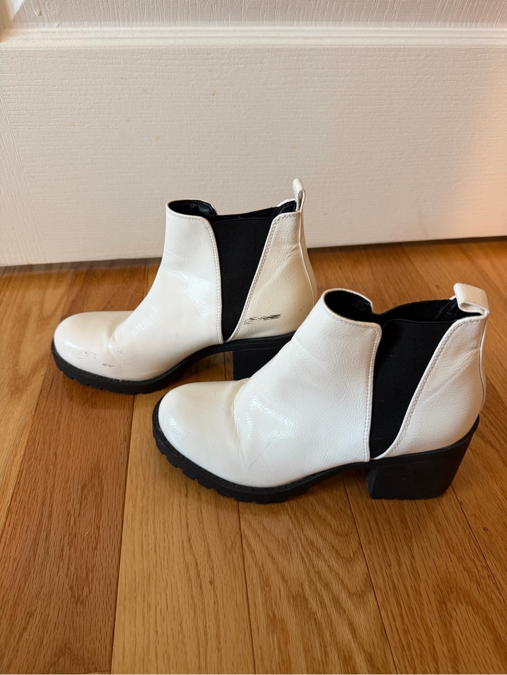 Dirty Laundry White Chelsea Ankle Boots with Black Panels